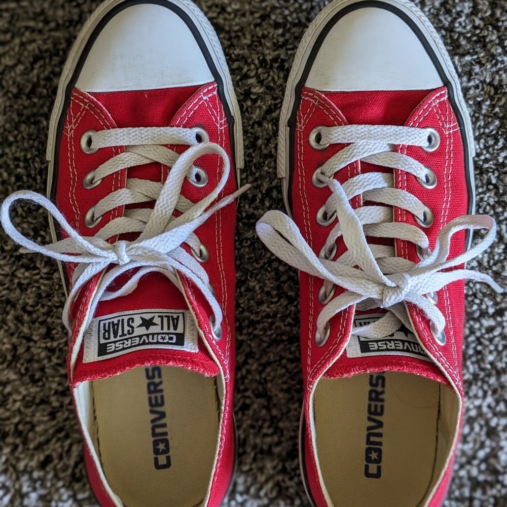 Red Converse - Picture 5 of 6